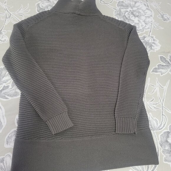 Vince Camuto High Neck Tunic Sweater Gray Size XS (runs large) - Picture 5 of 7